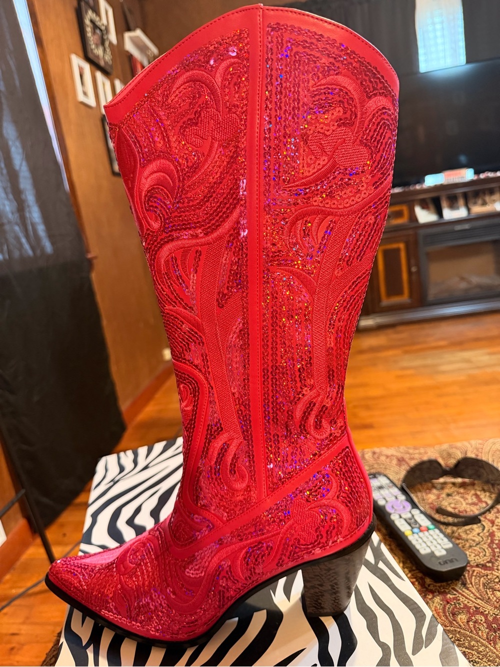 Fuchsia Embellished Women's Western Boot